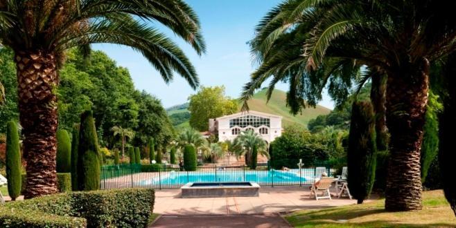 Le Domaine Du Levant Hotel Cambo-les-Bains Exterior photo
